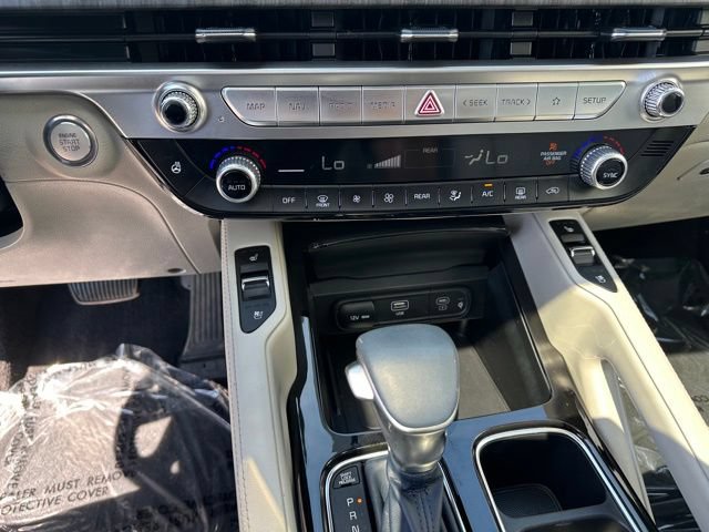 Used 2024 Kia Telluride EX w/ EX Captain's Chair Package AWD/4WD image 26