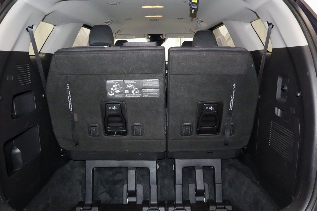 Used 2024 Kia Carnival LX image 13