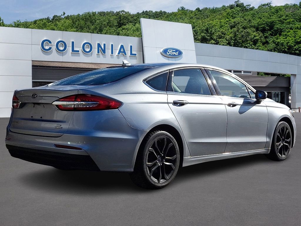 Certified 2020 Ford Fusion SE image 4