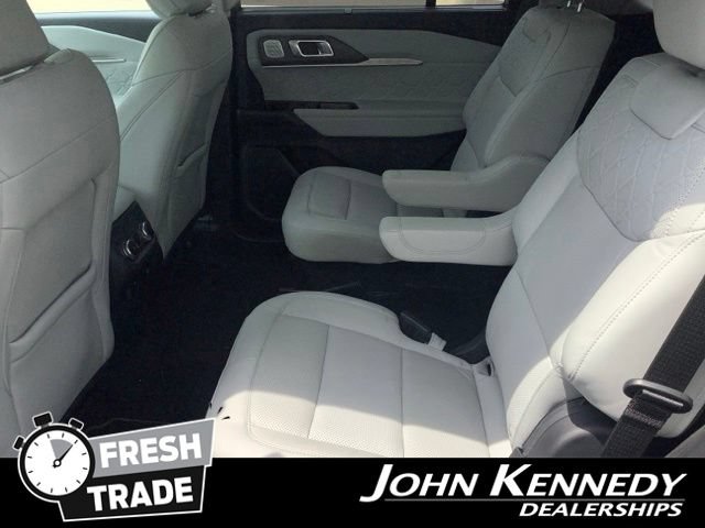 Certified 2025 Ford Explorer Platinum w/ LUX Leather Package AWD/4WD image 29