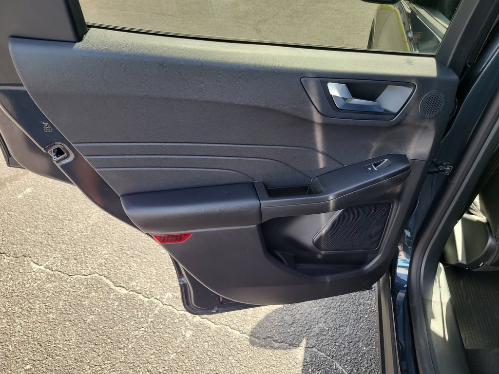 Certified 2022 Ford Escape SEL w/ Technology Package FWD image 9