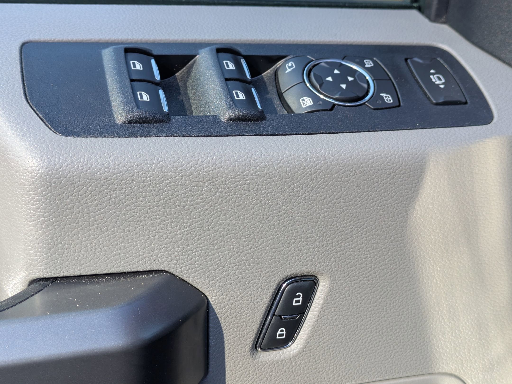 Certified 2021 Ford F250 XLT w/ XLT Premium Package image 11