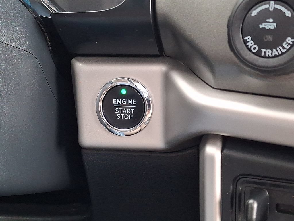 Certified 2023 Ford Expedition XLT AWD/4WD image 24