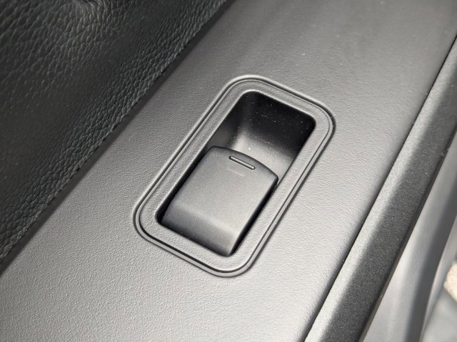 Used 2021 Nissan Titan PRO-4X w/ Pro-4x Convenience Package image 32