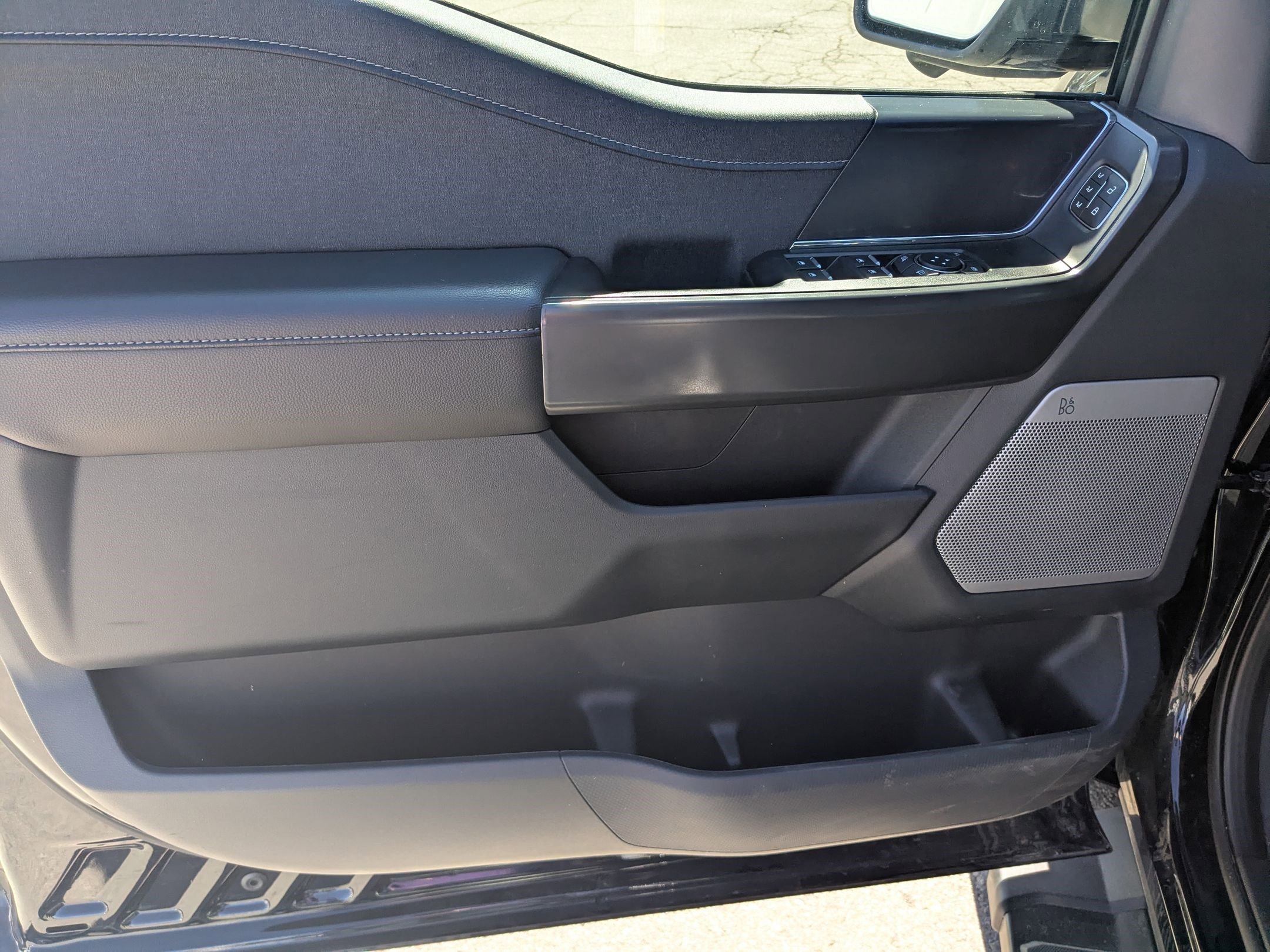 Certified 2025 Ford F150 Lariat image 17