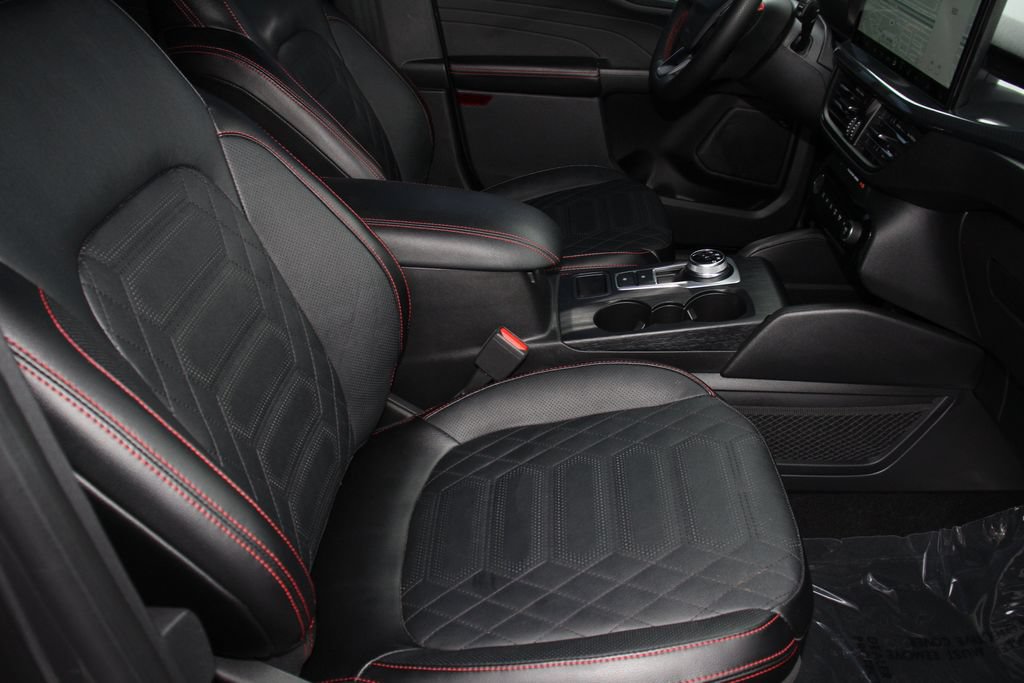 Certified 2023 Ford Escape ST-Line Elite w/ Premium Technology Package AWD/4WD image 28