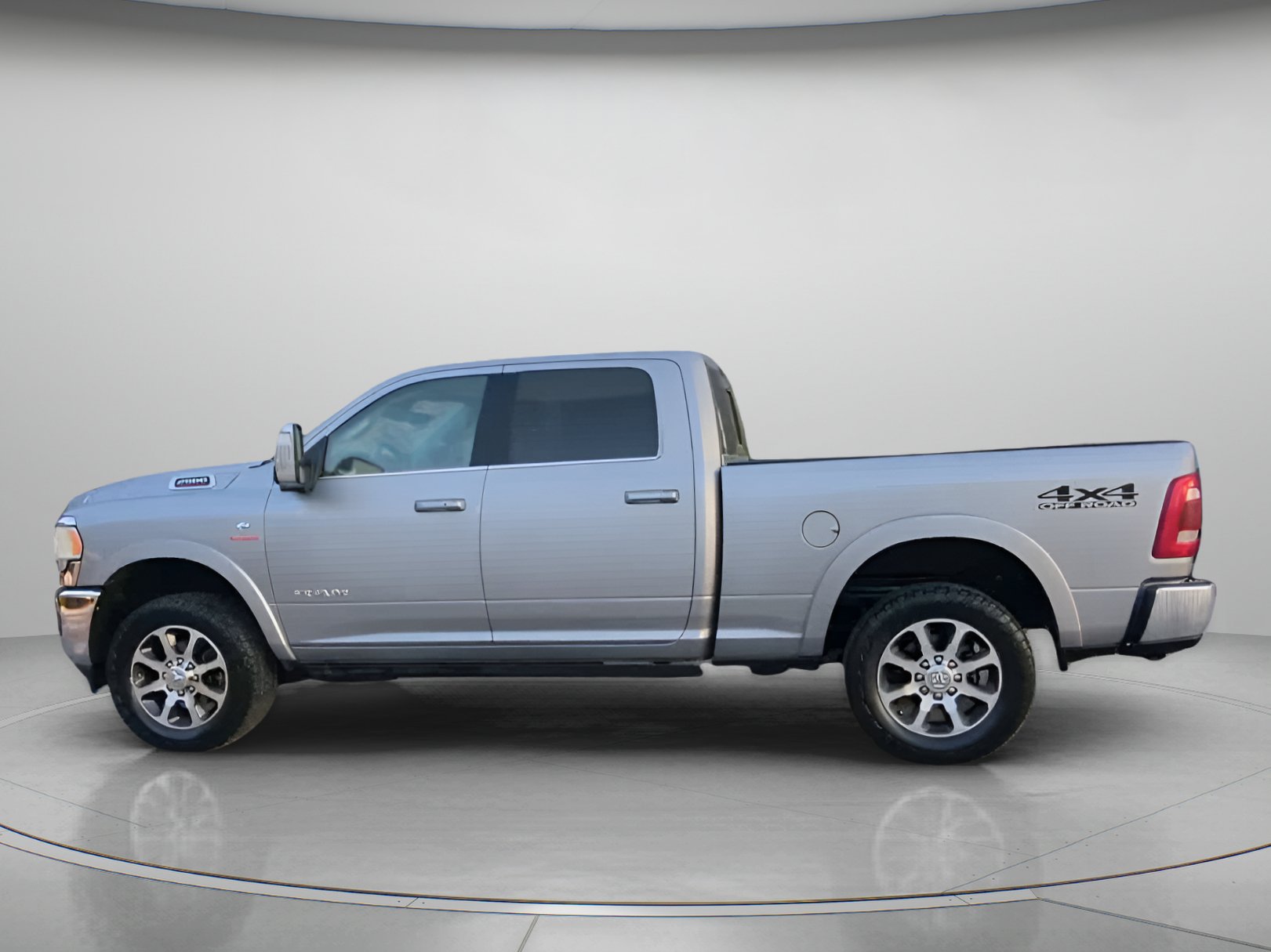 Used 2024 RAM 2500 Longhorn AWD/4WD image 17