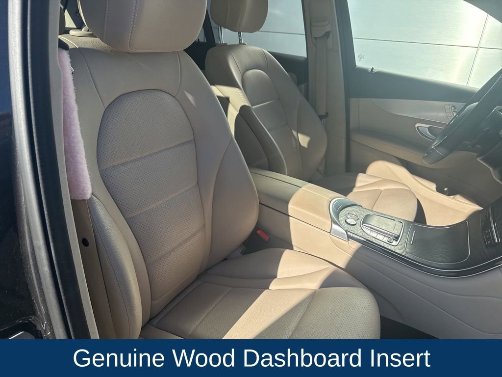 Used 2022 Mercedes-Benz GLC 300 image 31