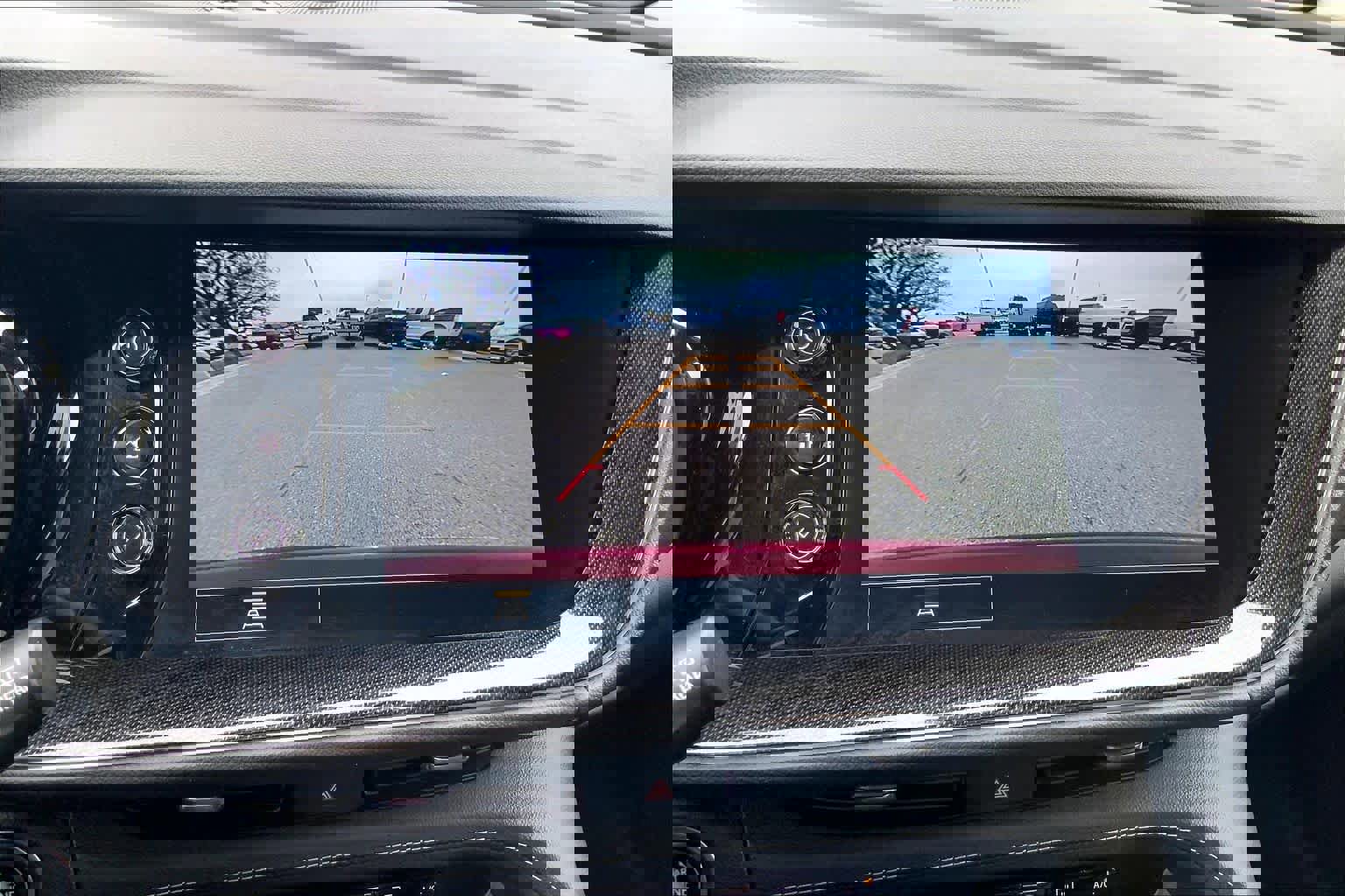 Used 2023 Buick Envision Essence image 26