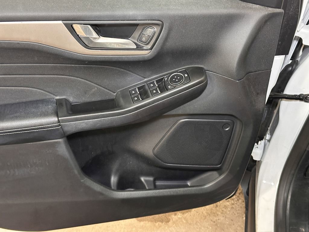 Certified 2022 Ford Escape SEL AWD/4WD image 25