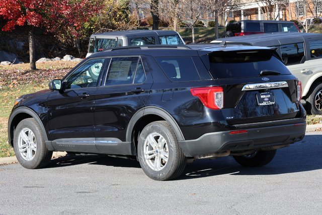 Certified 2022 Ford Explorer XLT image 4