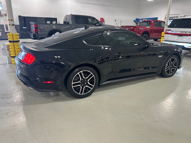 Certified 2022 Ford Mustang GT Premium RWD image 2