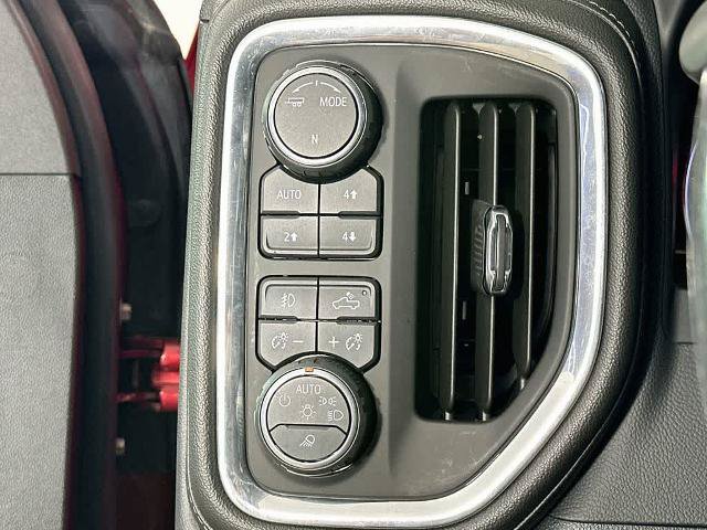 Used 2020 Chevrolet Silverado 1500 LTZ w/ LTZ Plus Package AWD/4WD image 27