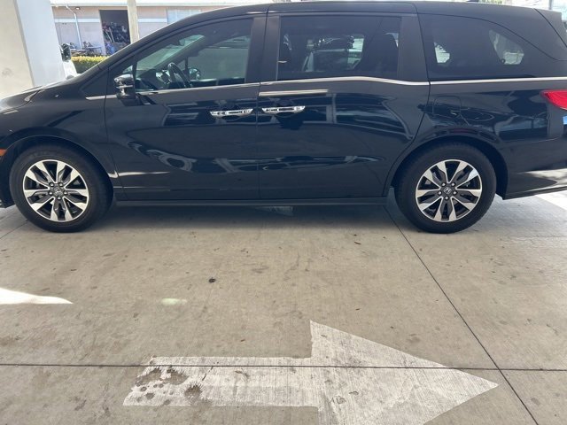 Used 2023 Honda Odyssey EX-L image 3