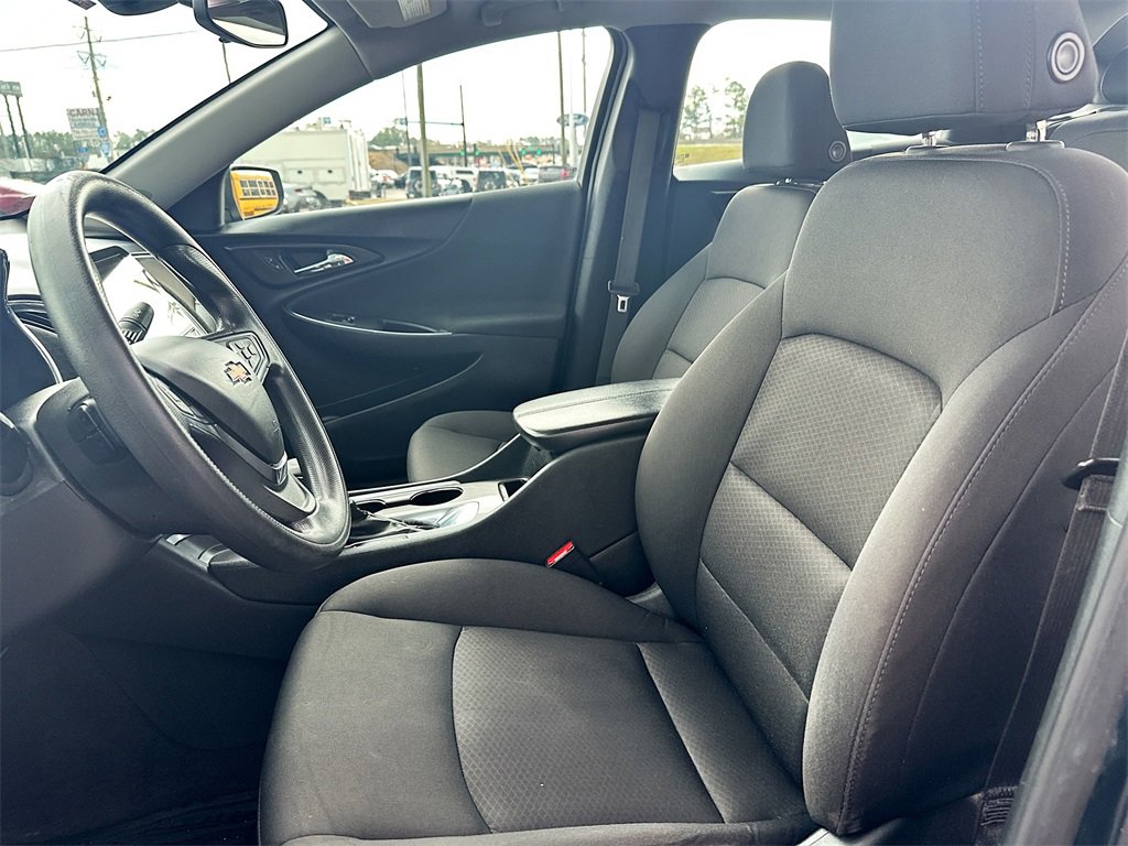 Used 2021 Chevrolet Malibu LT image 8