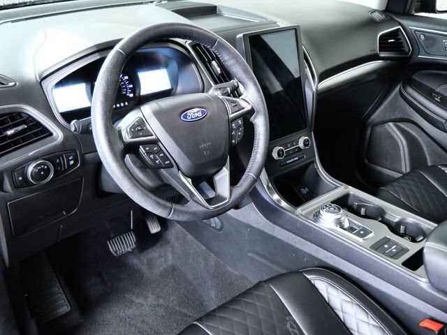 Certified 2023 Ford Edge Titanium AWD/4WD image 3