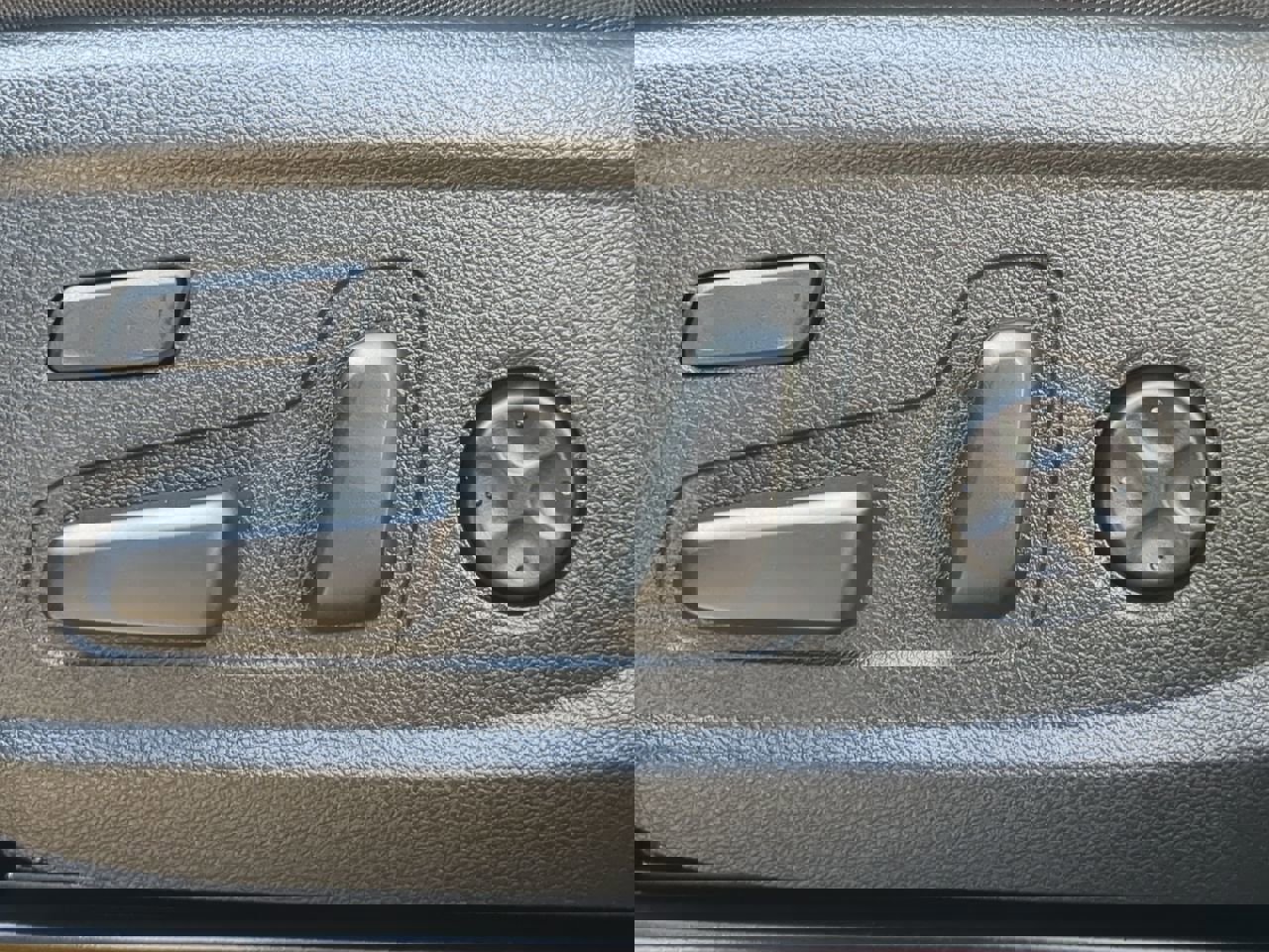 Used 2022 Hyundai Santa Fe Limited image 30