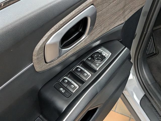 Used 2023 Kia Sorento EX w/ Panoramic Sunroof Package image 14