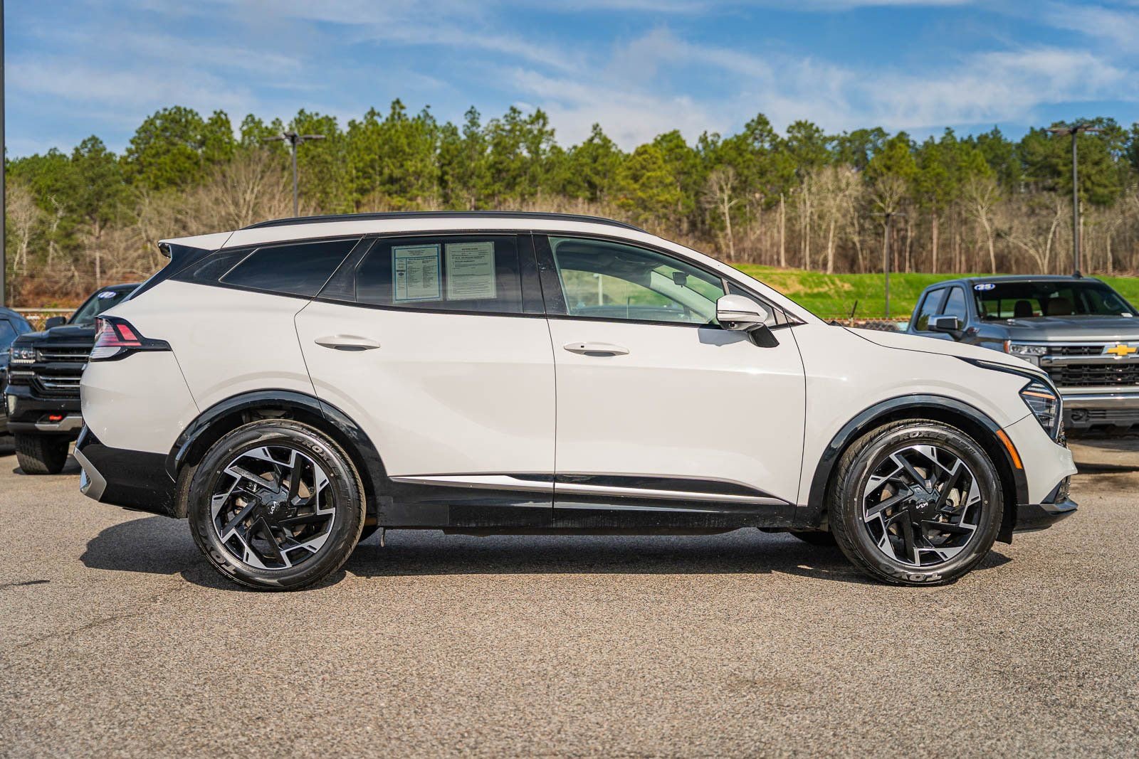 Used 2023 Kia Sportage SX FWD image 8