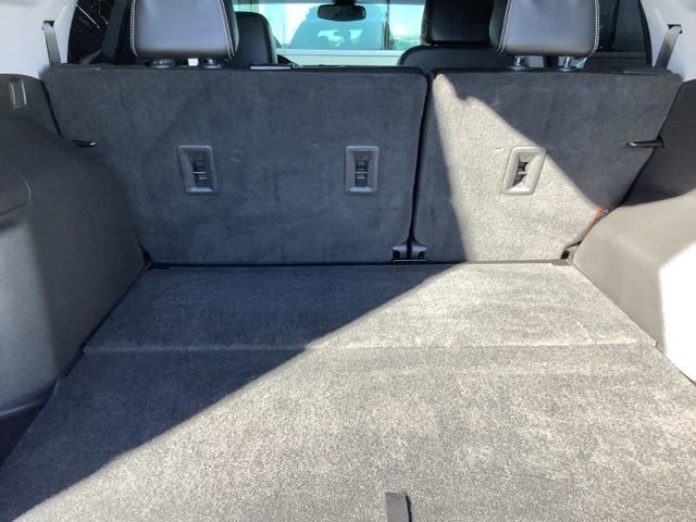 Used 2022 GMC Terrain SLT w/ Tech Package image 29