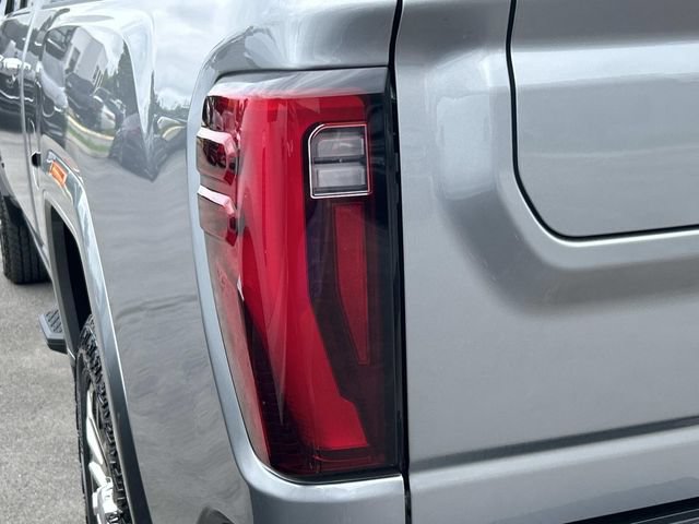 Used 2026 GMC Sierra 2500 Denali Ultimate w/ LPO, Black Badging Package AWD/4WD image 7