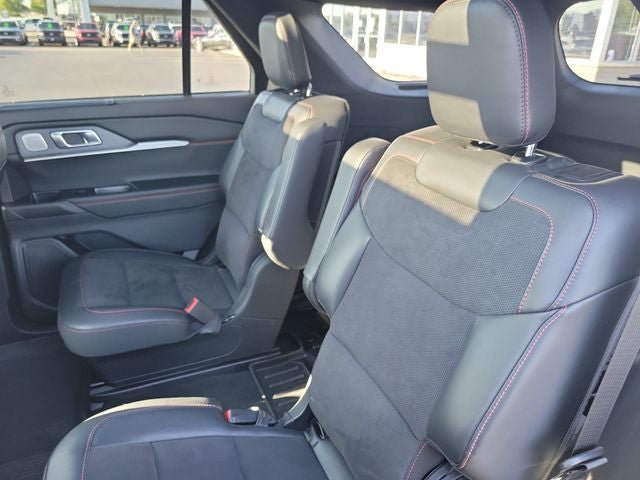 Certified 2025 Ford Explorer ST AWD/4WD image 23