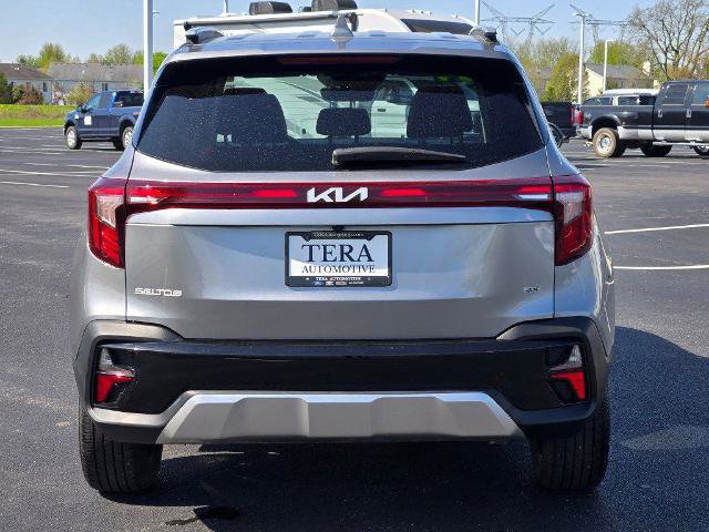 Used 2024 Kia Seltos EX AWD/4WD image 13