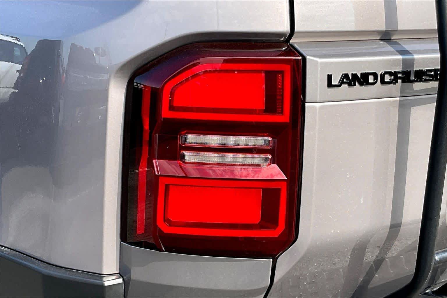 Used 2025 Toyota Land Cruiser w/ Premium Package AWD/4WD image 28