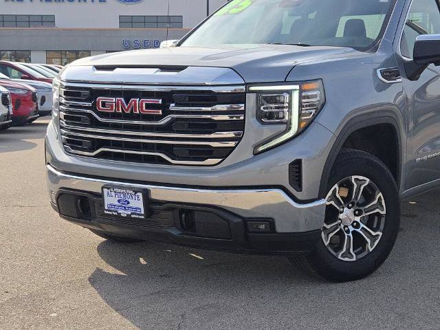 Used 2025 GMC Sierra 1500 SLT AWD/4WD image 2