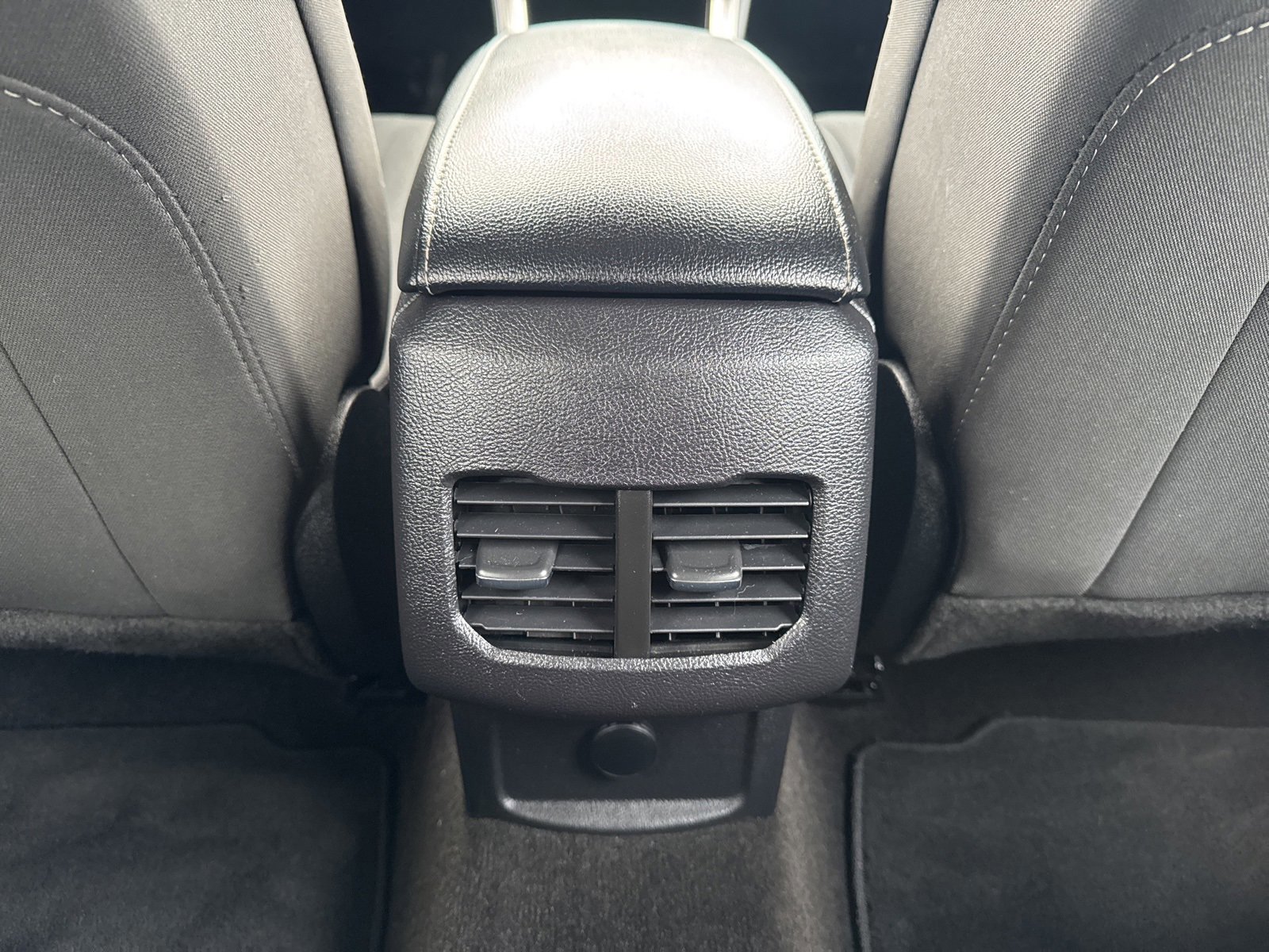 Certified 2019 Ford Fusion SE image 33