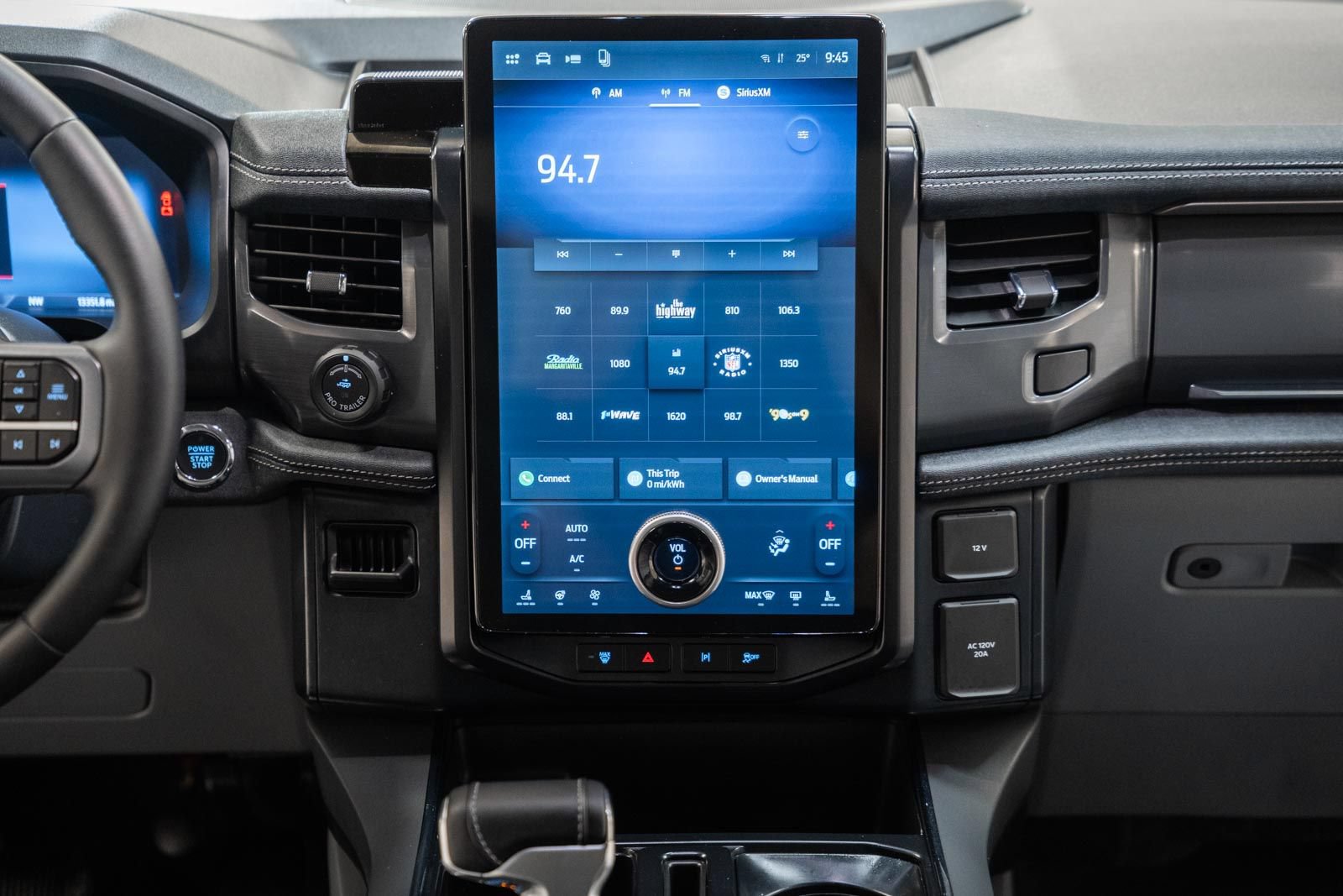 Certified 2025 Ford F150 Lightning Flash AWD/4WD image 30