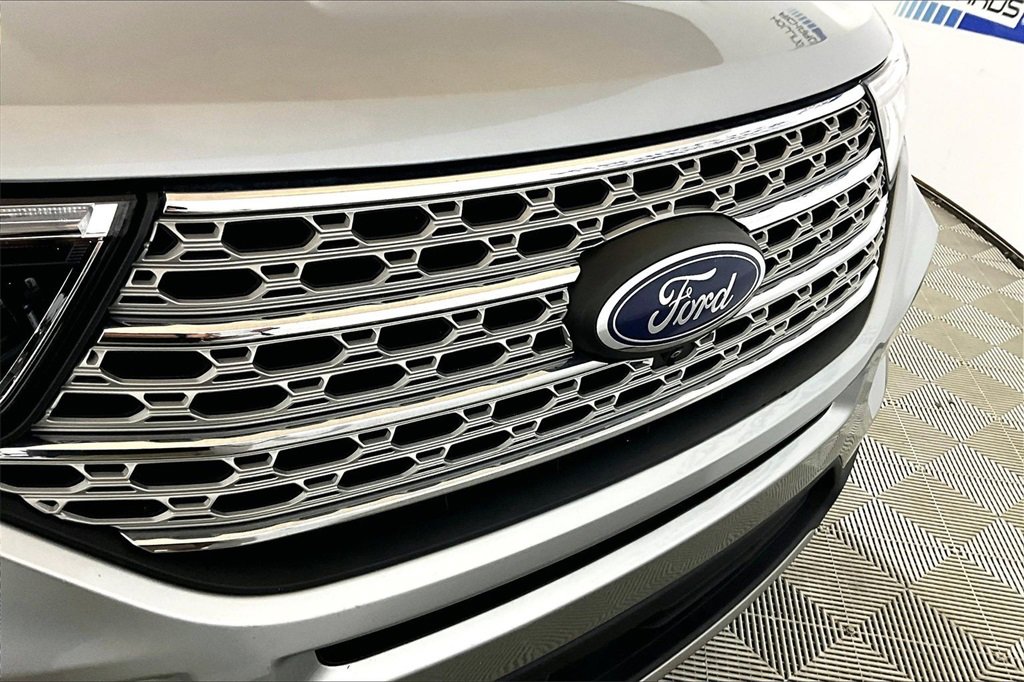 Certified 2024 Ford Explorer Limited image 24
