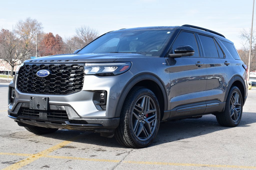 Certified 2025 Ford Explorer ST-Line w/ Premium Package