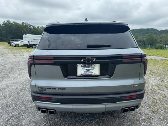 Used 2025 Chevrolet Traverse Z71 AWD/4WD image 7