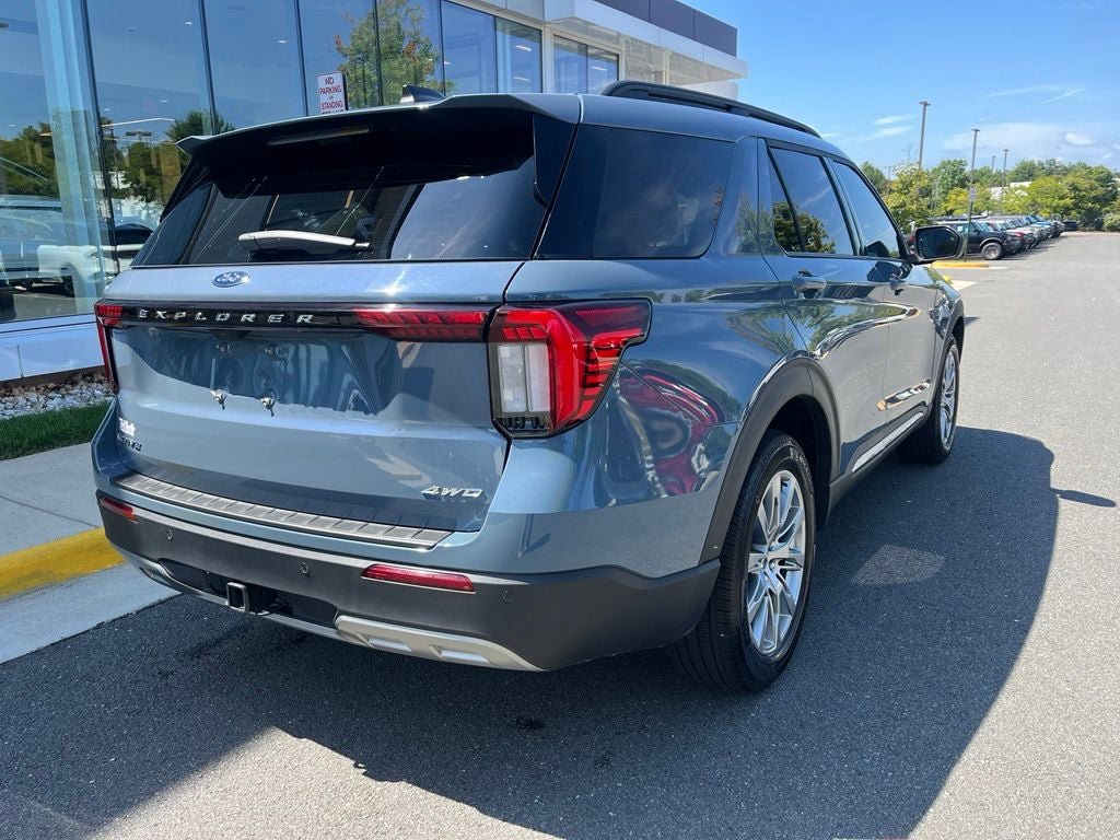Certified 2025 Ford Explorer Active w/ Active Comfort Package AWD/4WD image 9
