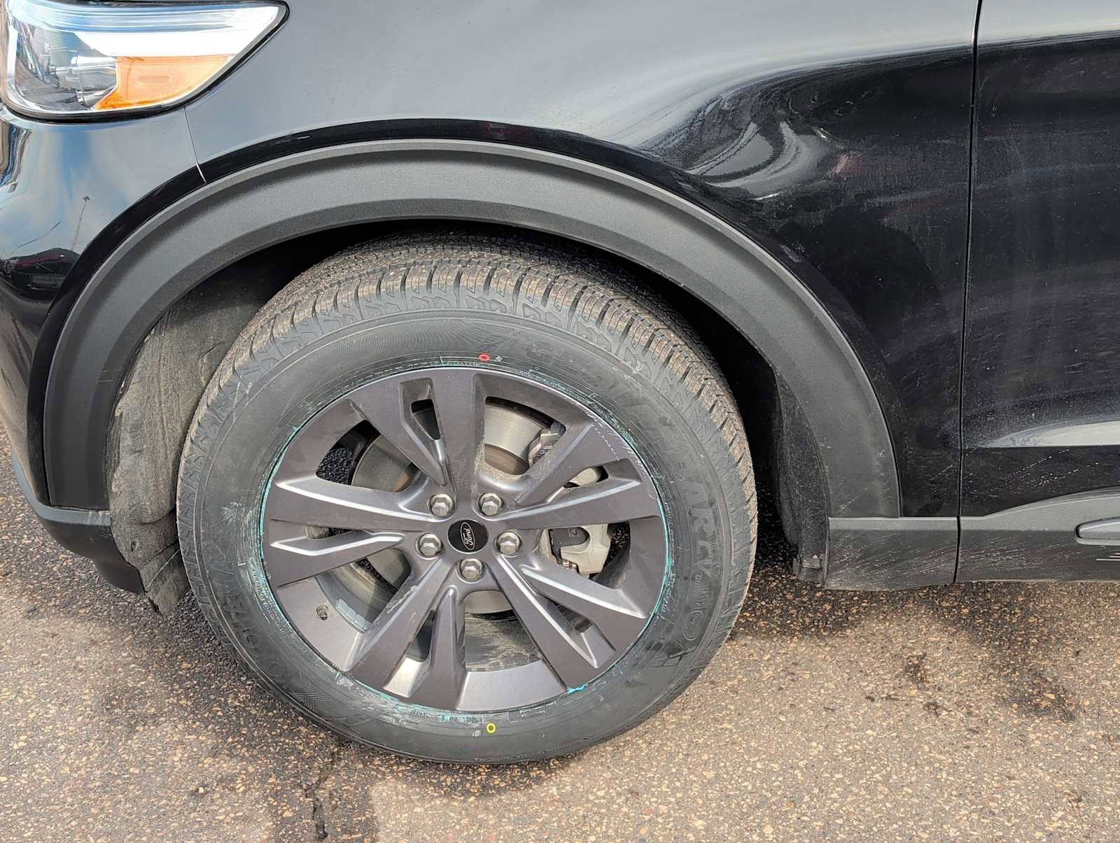 Certified 2023 Ford Explorer XLT w/ Equipment Group 202A image 13