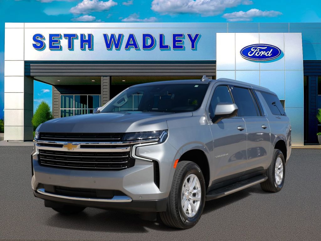 Used 2024 Chevrolet Suburban LT AWD/4WD image 6
