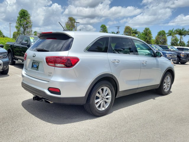Used 2019 Kia Sorento L FWD image 7