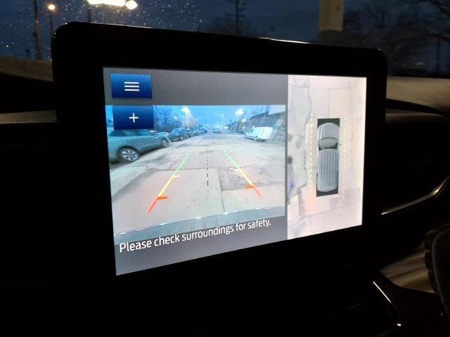 Certified 2022 Ford Explorer Limited w/ Equipment Group 301A image 15