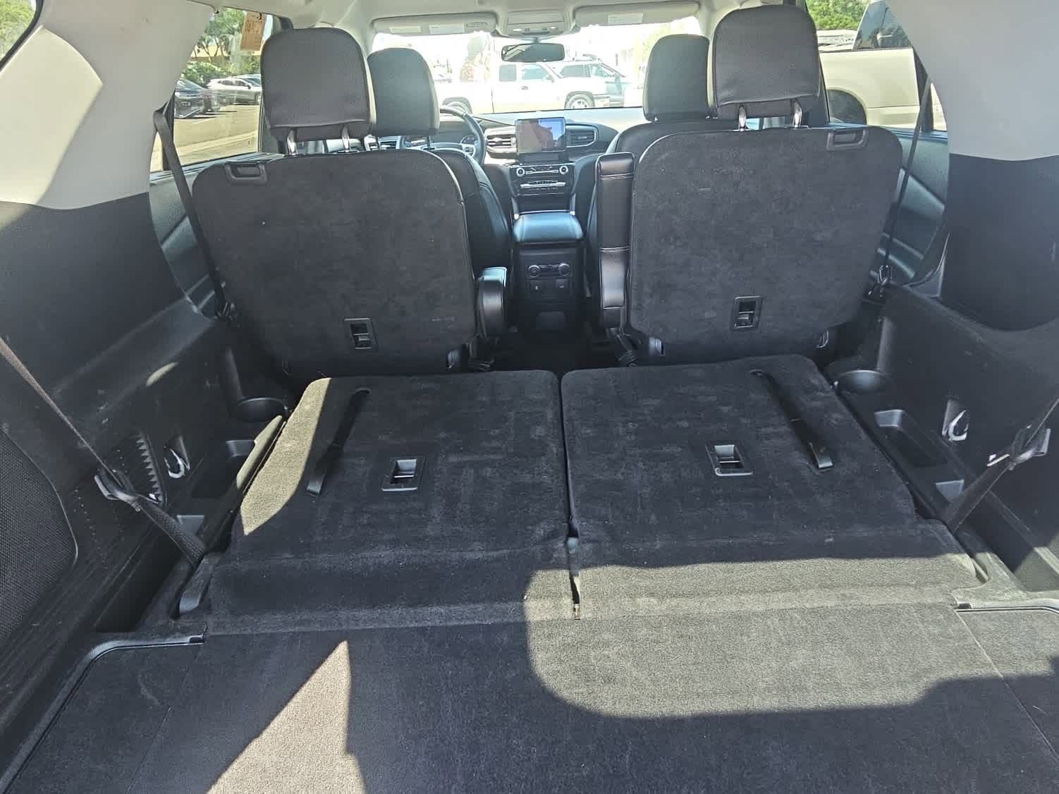 Certified 2023 Ford Explorer Limited AWD/4WD image 9