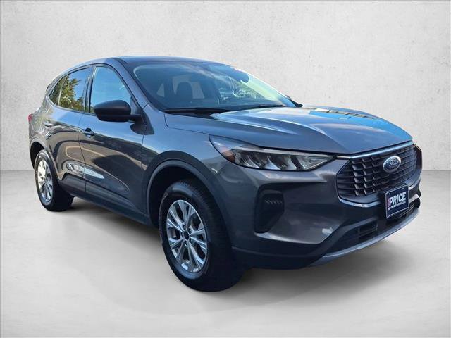 Certified 2025 Ford Escape Active AWD/4WD image 3