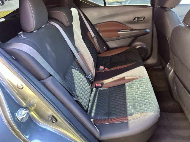 Used 2022 Nissan Kicks SR FWD image 26