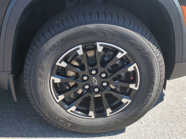 Used 2024 Chevrolet Traverse Z71 AWD/4WD image 11