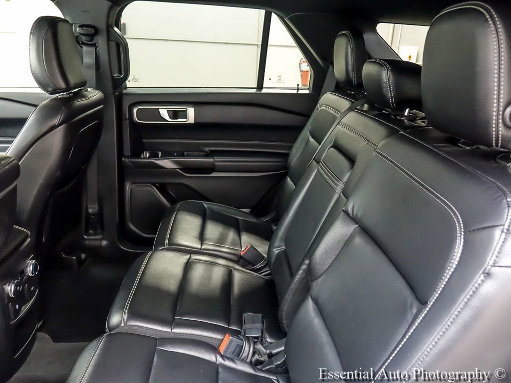 Certified 2020 Ford Explorer XLT w/ Equipment Group 202A AWD/4WD image 12