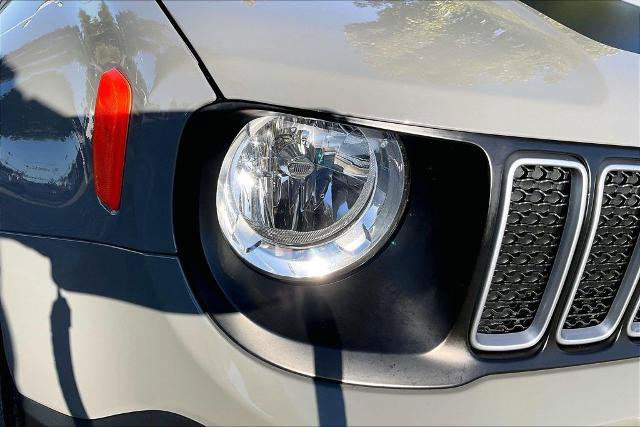 Used 2023 Jeep Renegade Latitude AWD/4WD image 29
