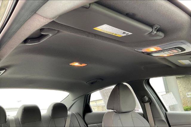 Used 2024 Hyundai Elantra SEL FWD image 21