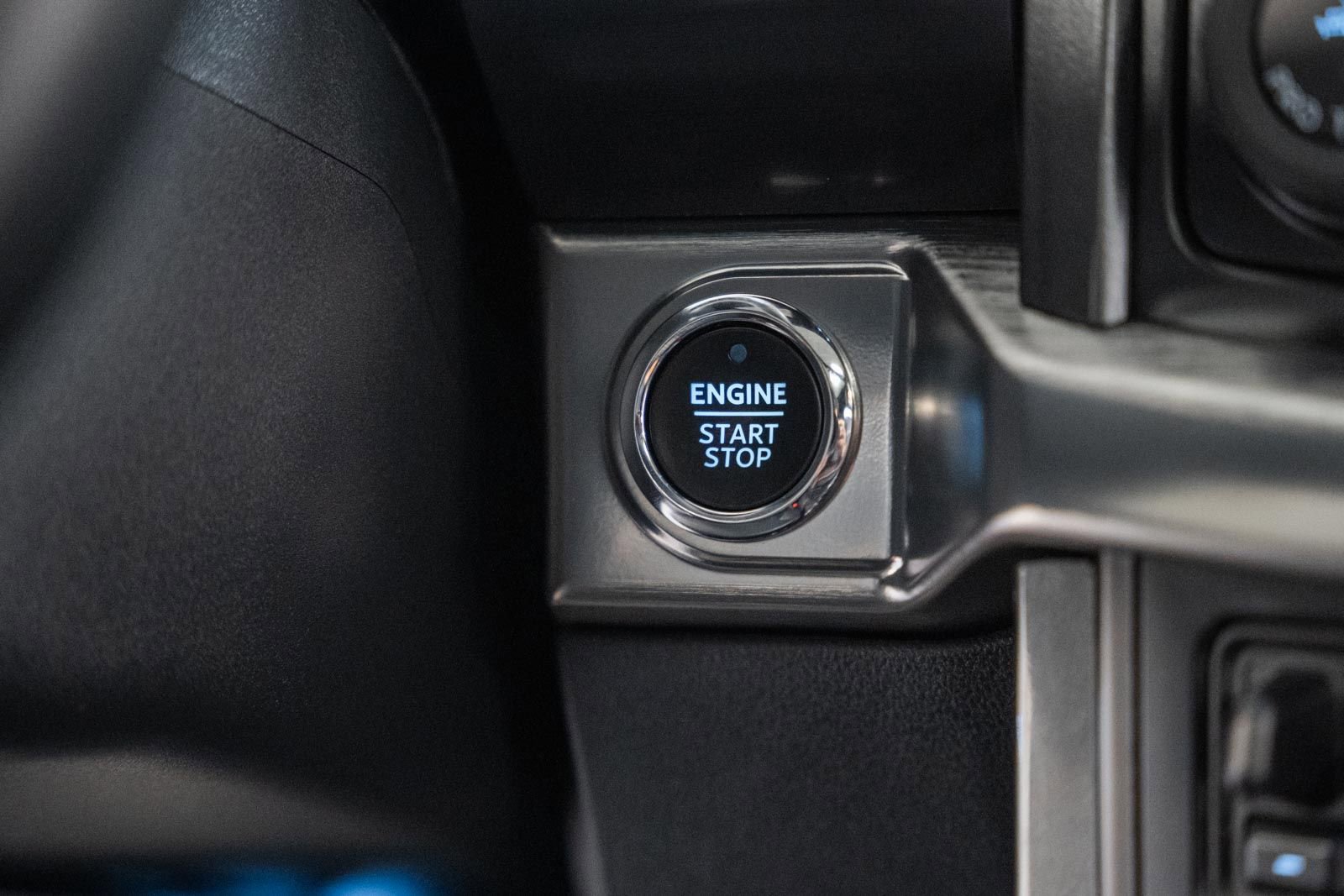 Certified 2023 Ford F150 Lariat w/ Equipment Group 502A High image 29