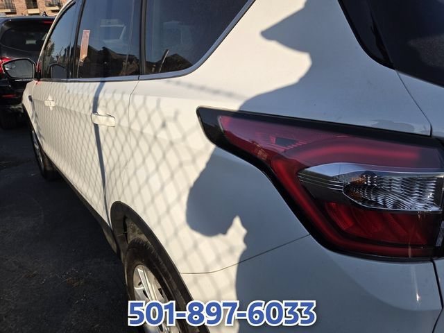 Certified 2018 Ford Escape SE w/ SE Sync 3 Package FWD image 5