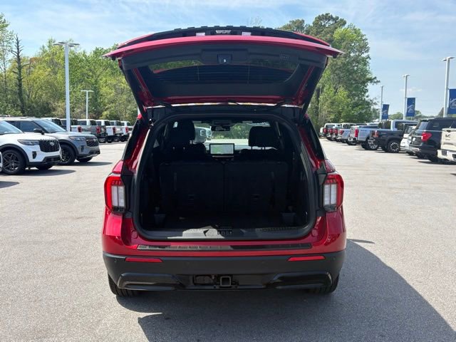 Certified 2025 Ford Explorer ST-Line w/ Premium Package image 23