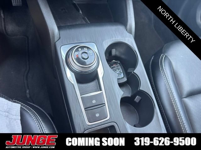 Certified 2025 Ford Escape Platinum AWD/4WD image 25
